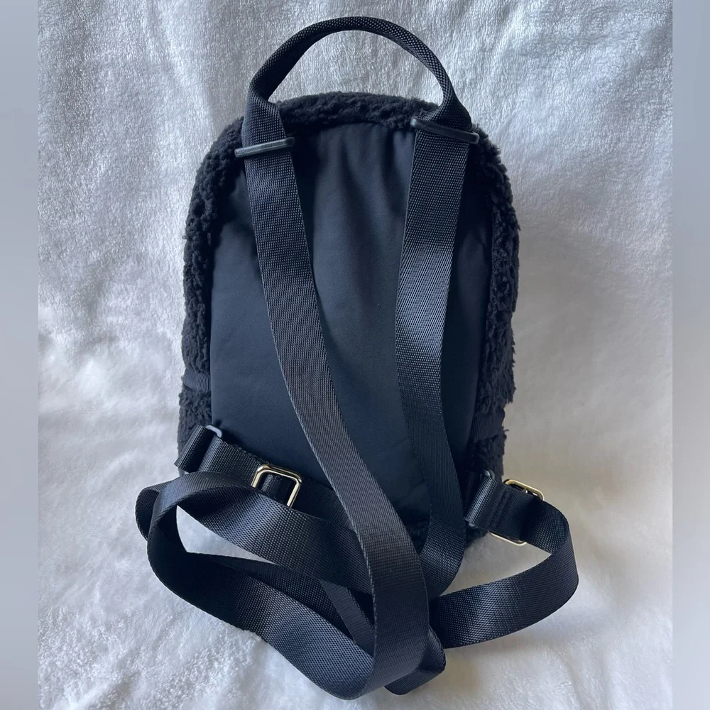 Lululemon City Adventurer Backpack Micro 3L  Fleece Black / Gold